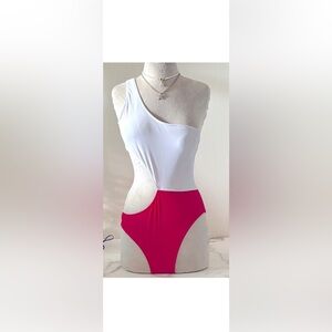 ❤️Sexy Cutout Swimsuit🤍